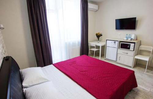 Pozniaky Apartment | East Residence White