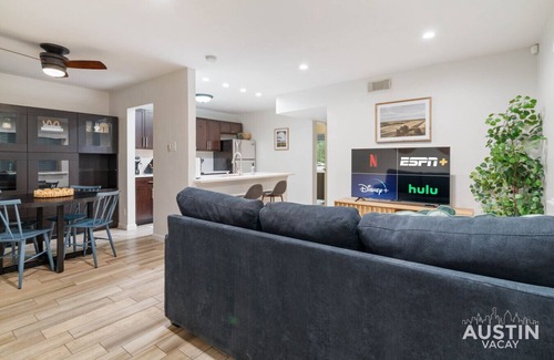 Greater South River City Condo | East Side #212 xxxxxxx