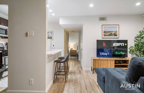 Greater South River City Condo | East Side #212 xxxxxxx
