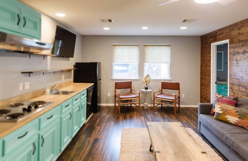 MLK House | East Side Home | Epic Game Room | Sleeps 13
