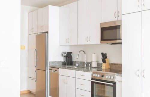 Milwaukee Apartment | East Side Studio Apt - Near Brady St and Fiserv with Balcony