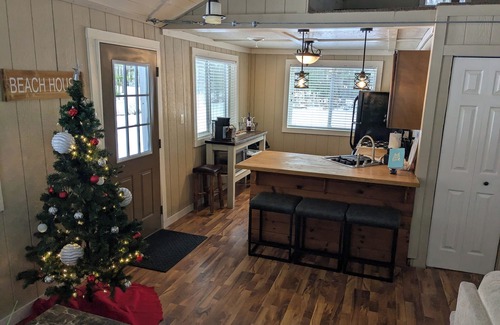 East Tawas House | East Tawas Cabin, quiet, private beach. Perfect!