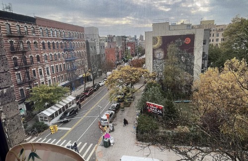 East Village Apartment | East Village Cozy 1 Bedroom In Shared 3 Bedroom Prime Location