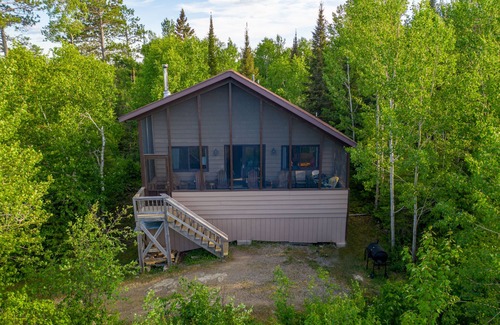 Ely Cabin | East Wind Cabin with Screened Porch & Direct BWCA Access – Near Ely, MN.