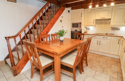 Newbiggin-in-Bishopdale Cottage | EASTBURN COTTAGE, family friendly, with open fire in Newbiggin