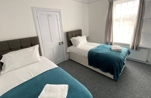 Wellingborough House | Eastdene House