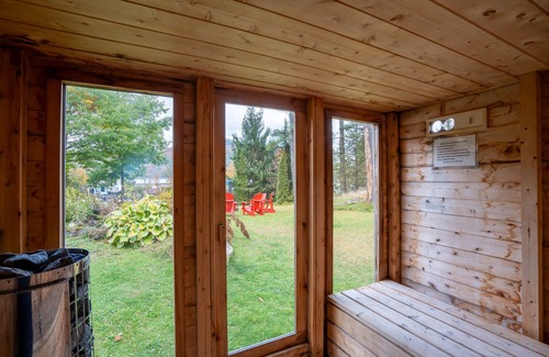 Eastman Villa | Eastern Townships waterfront with in-ground salt spa, sauna, kayaks, paddle boards and wifi
