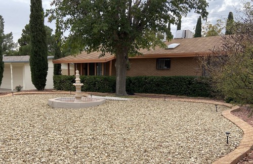 Biggs Field House | Eastwood area home 1 block away from Album Park