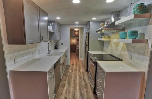 Warrior's Mark Condo | Easy access to slopes & downtown Breck. Pool + hot tub. Family friendly.