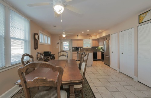 North End Condo | Easy beach access! 3 bedroom, 2.5 Bath, a must see!