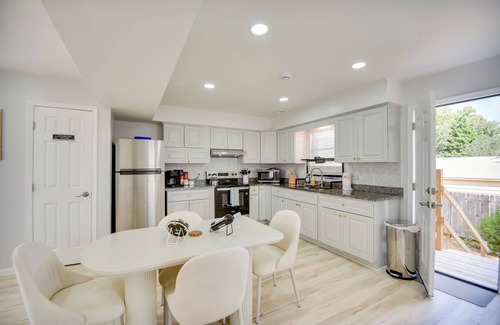 East Ocean View House | Easy Beach Access: Duplex 1/2 Mi to Chesapeake Bay