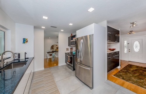 Gulf Gate Estates House | Easy Living Incredible Location Perfect for getting a feel of area