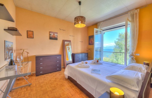 La Sacca House | Easy Panorama Apartment Stresa Hill