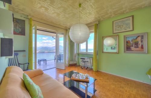 La Sacca House | Easy Panorama Apartment Stresa Hill