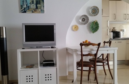 Evora Apartment | Ebora Home - free GARAGE - Historic Center