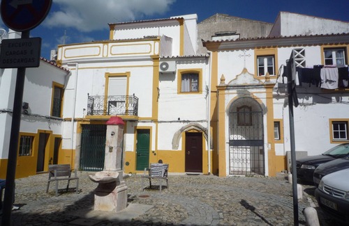 Evora Apartment | Ebora Home - free GARAGE - Historic Center