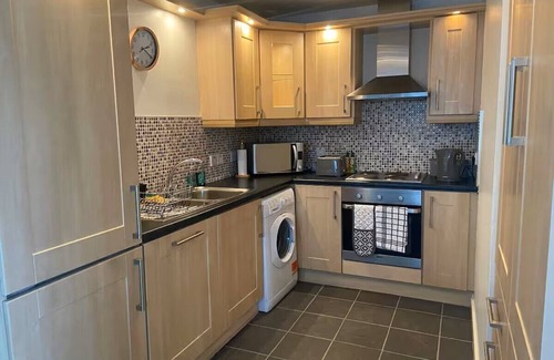 Londonderry Apartment | Ebrington Apartment - Walk across the Peace Bridge to Derry City Centre!