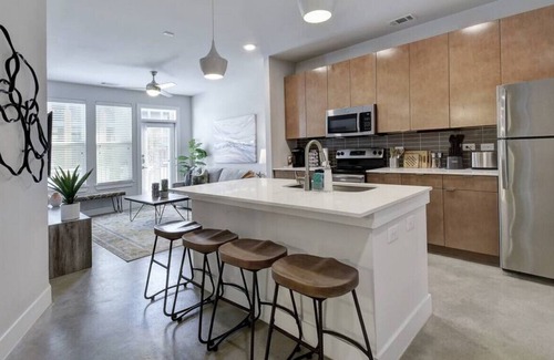King William Apartment | Eclectic Staycation|Near Downtown|Alamo|Pearl