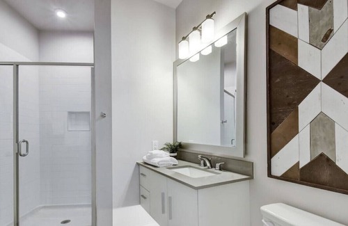 King William Apartment | Eclectic Staycation|Near Downtown|Alamo|Pearl