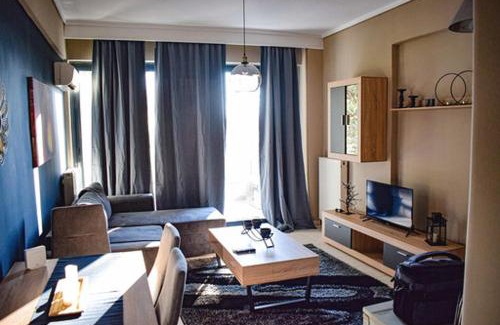 Thessaloniki Apartment | Eclectic Style (free parking)