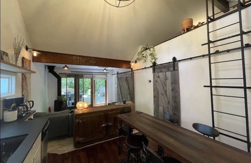 Innisfil House | Eco-Friendly Tiny Home Retreat