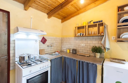 Dhafnes House | Eco house in the wine-growing region of Dafnes, Heraklion, Crete