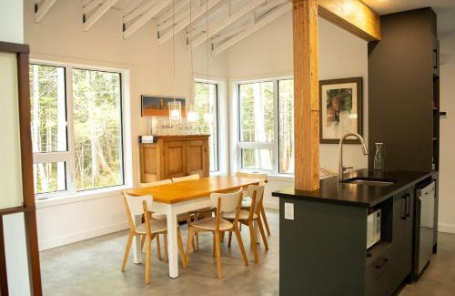 Sainte-Christine-d'Auvergne House | Ecology between forest and river - L'Hermine Charme