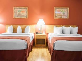 West Old Town Cabin | Econo Lodge Albuquerque Old Town