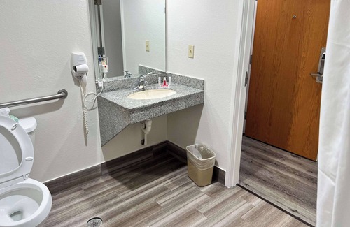 Beaumont Hotel | Econo Lodge Beaumont I-10 South