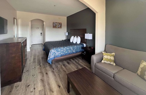 Beaumont Hotel | Econo Lodge Beaumont I-10 South