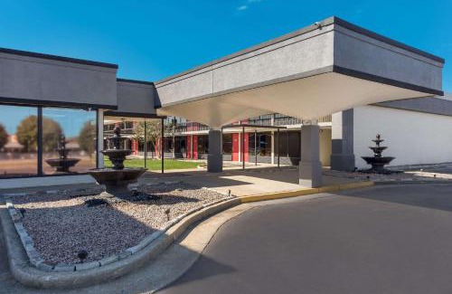 Cave City Cabin | Econo Lodge Cave City