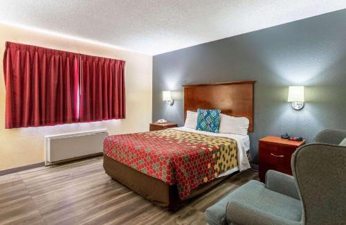 Allison Hotel | Econo Lodge Gallup West