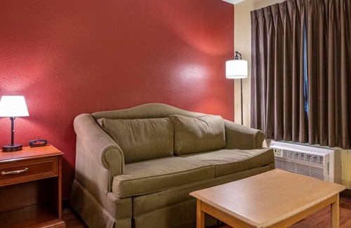 Kissimmee Hotel | Econo Lodge Inn & Suites Maingate Central