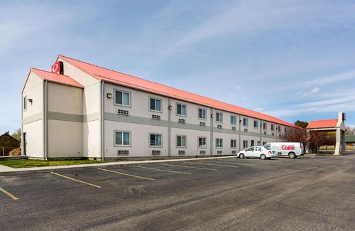 Livingston Cabin | Econo Lodge Livingston Gateway to Yellowstone