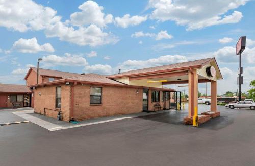Talbot's Corner Hotel | Econo Lodge Nashville North