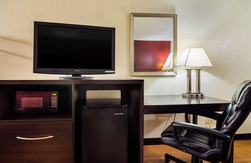 Durham Hotel | Econo Lodge Research Triangle Park