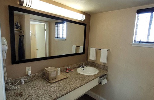 Boulevard Park Hotel | Econo Lodge Sacramento Convention Center