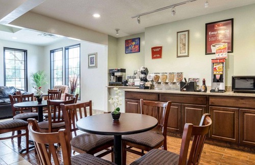Sunset Hills Hotel | Econo Lodge University