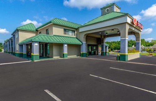 Goose Creek Cabin | Econo Lodge