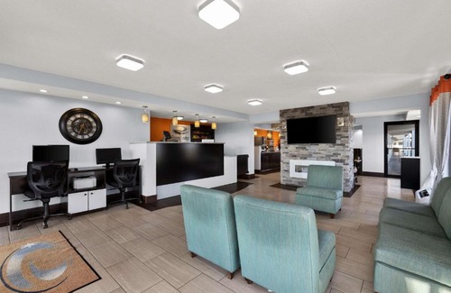 White Pine Cabin | Econo Lodge White Pine Morristown I-81 & I-40 Split