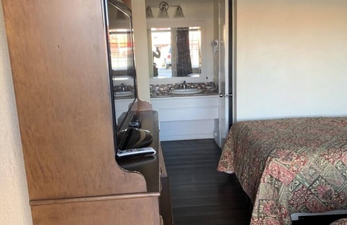 Seaside Hotel | Economy Inn Monterey