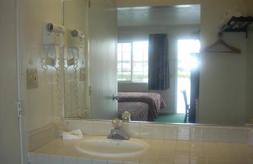 Seaside Hotel | Economy Inn Monterey