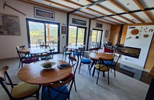 Sarajevo Canton Cabin | Edelweiss Mountain Lodge