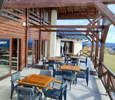 Sarajevo Canton Cabin | Edelweiss Mountain Lodge