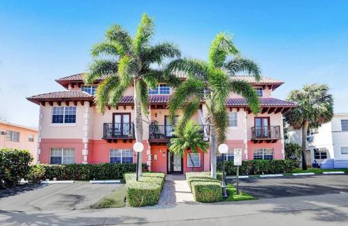 Lauderdale-by-the-Sea Apartment | Eden by the Sea: Just steps to the beach
