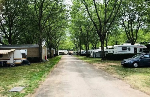 Pouzauges House | Eden Solo mobile home - 1 bedroom + TV 4 people