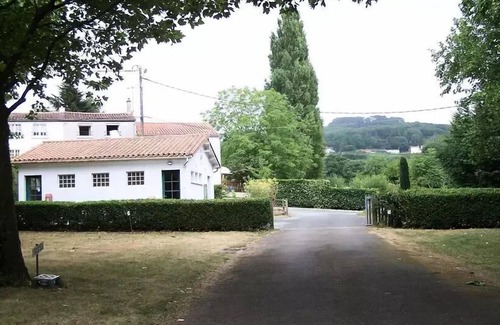 Pouzauges House | Eden Solo mobile home - 1 bedroom + TV 4 people