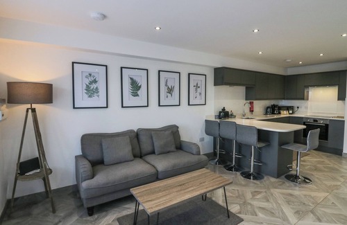 Grange-over-Sands Cottage | EDGEMERE HIDEAWAY, pet friendly, with a garden in Cartmel