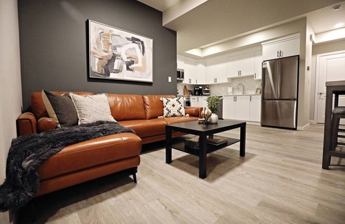 West Edmonton House | Edgemont Getaway | King Bed, Garage, WEM & Disney+
