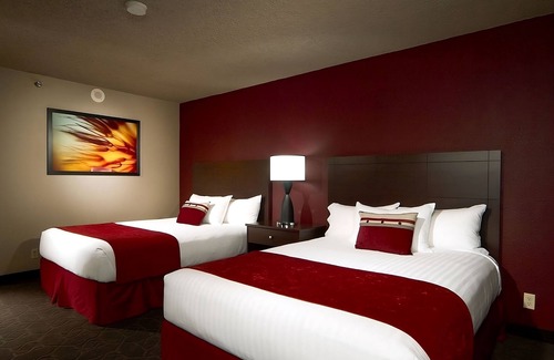 Laughlin Hotel | Edgewater Casino Resort, 4 x Sedona Pool View Queen Non Smoking Room